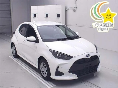 Toyota Yaris — фото