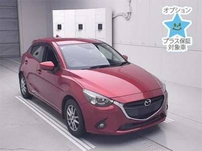 Mazda Demio — фото