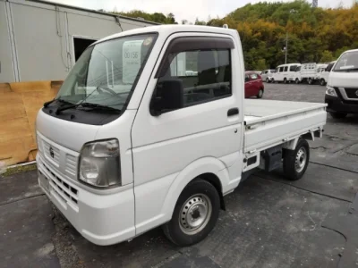 Nissan NT100 Clipper — фото