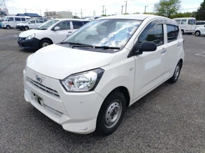 Daihatsu Mira e:S — фото