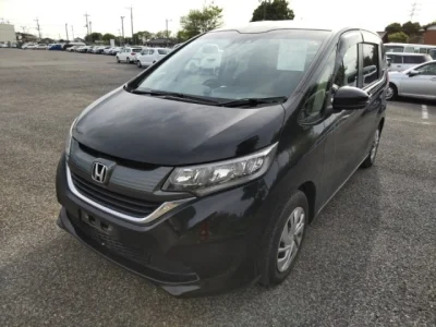 Honda Freed — фото
