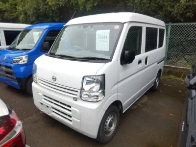 Nissan NV100 Clipper — фото