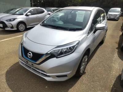 Nissan Note — фото