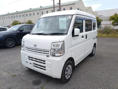 Nissan NV100 Clipper — фото
