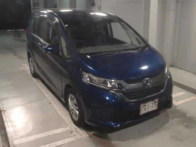 Honda Freed — фото