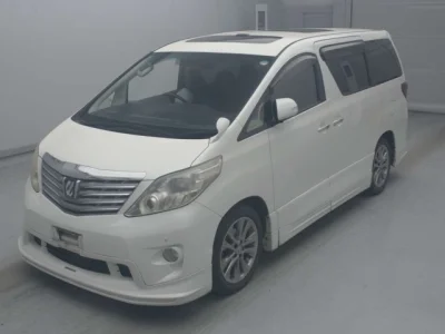 Toyota Alphard — фото