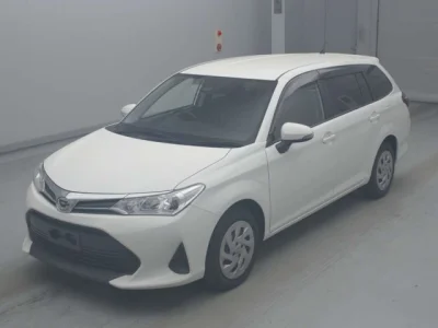 Toyota Corolla Fielder — фото