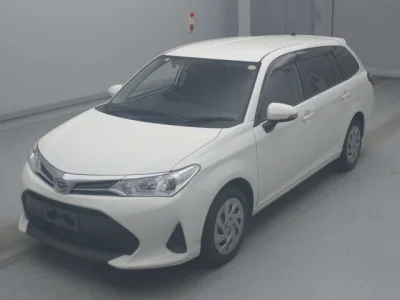 Toyota Corolla Fielder — фото