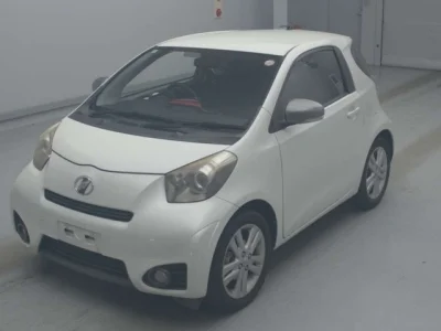 Toyota iQ — фото