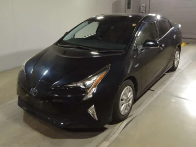 Toyota Prius — фото