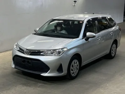 Toyota Corolla Fielder — фото