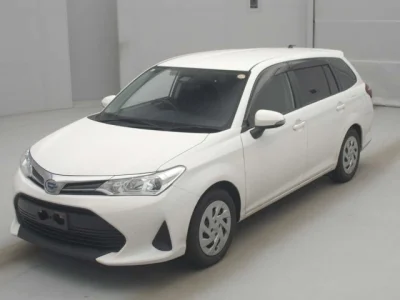 Toyota Corolla Fielder — фото