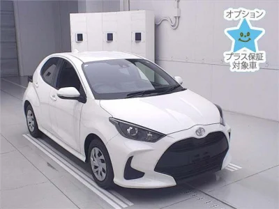 Toyota Yaris — фото