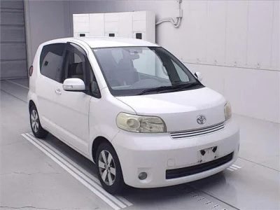 Toyota Porte — фото