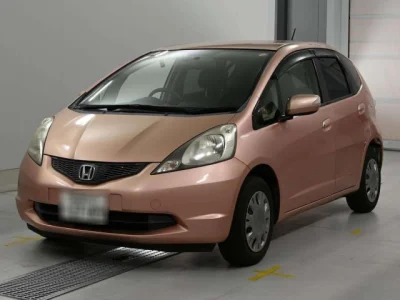 Honda Fit — фото