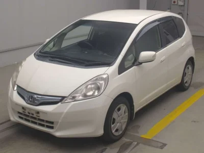 Honda Fit — фото