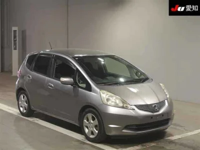 Honda Fit — фото