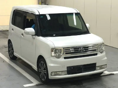 Toyota Pixis Space