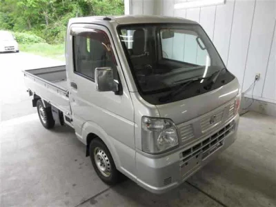 Nissan NT100 Clipper