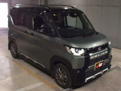 Mitsubishi Delica Mini