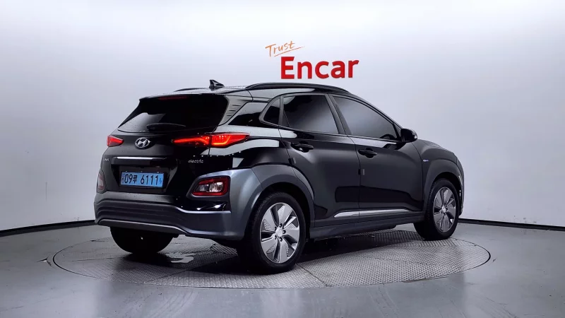 Hyundai Kona Electric — фото 2