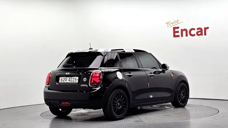 Mini Cooper — фото 2