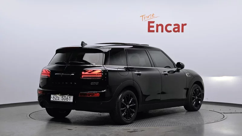 MINI Clubman — фото 2