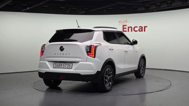 SsangYong Tivoli — фото 2