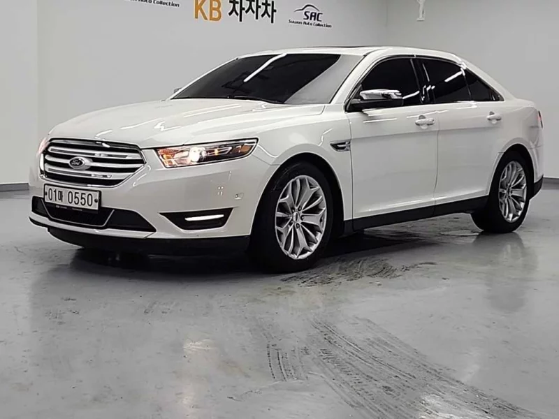 Ford TAURUS — фото