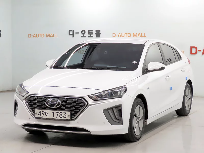 Hyundai Ioniq — фото