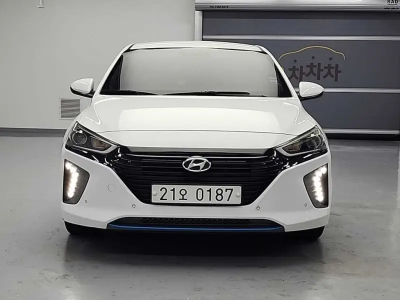 Hyundai Ioniq — фото 2
