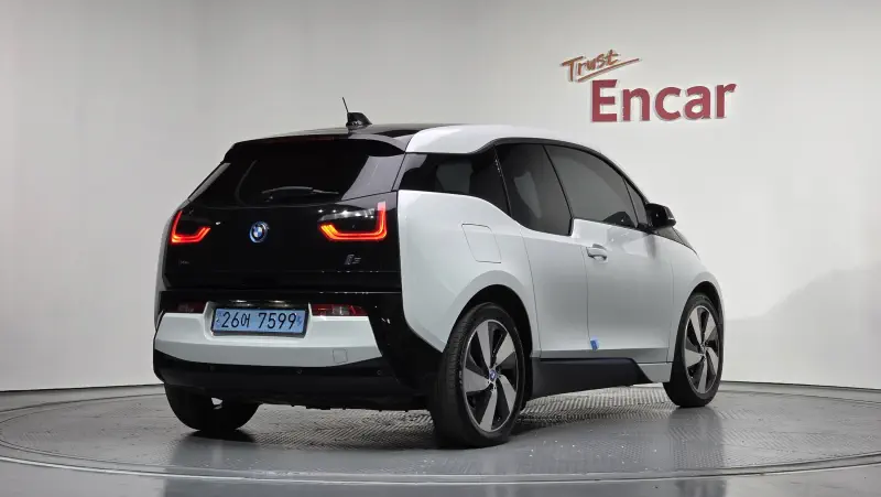 BMW i3 — фото 2