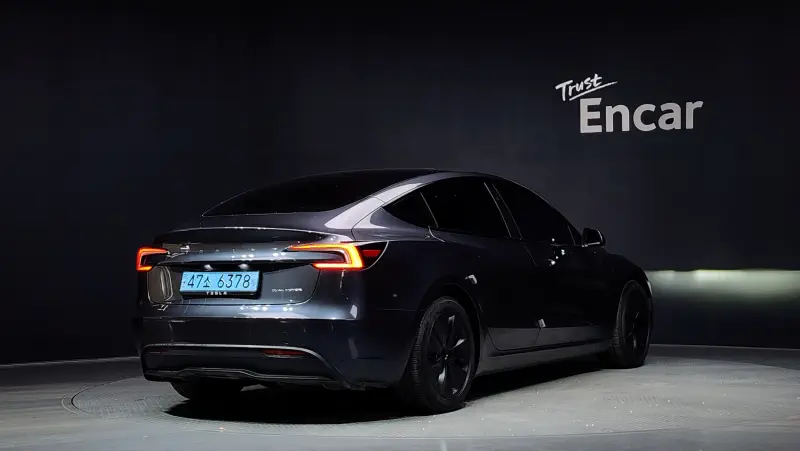 Tesla Model 3 — фото 2