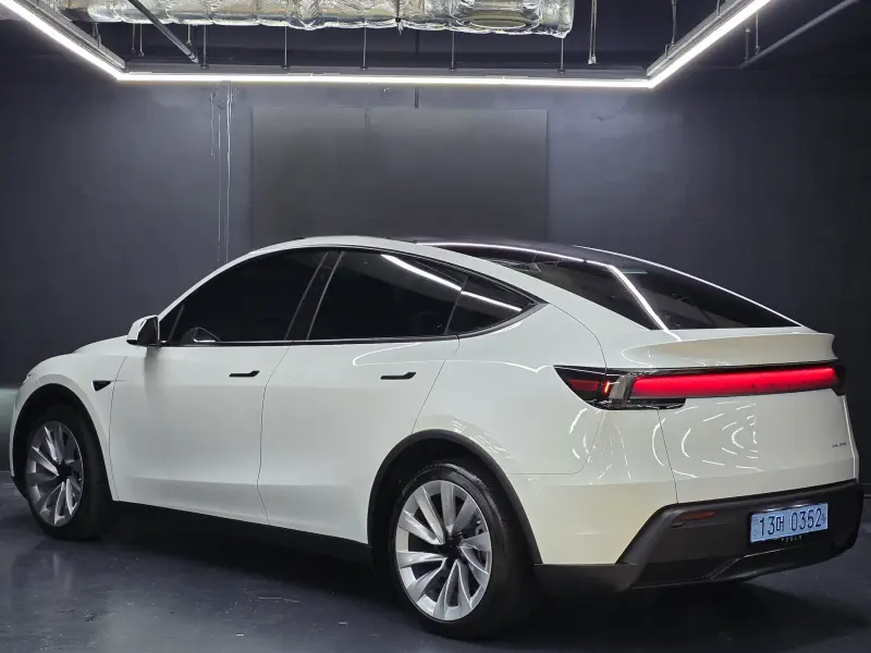Tesla Model Y — фото 2