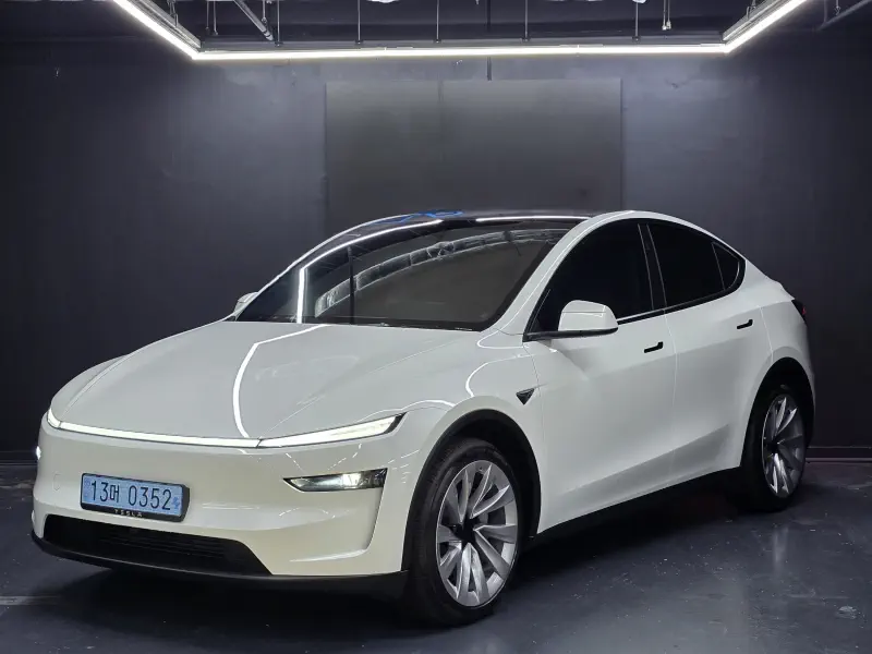 Tesla Model Y — фото