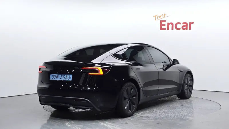 Tesla Model 3 — фото 2