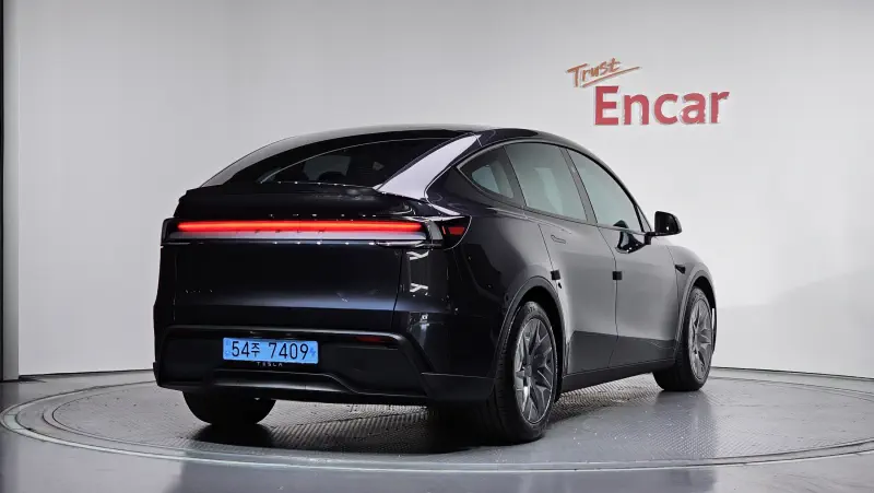 Tesla Model Y — фото 2