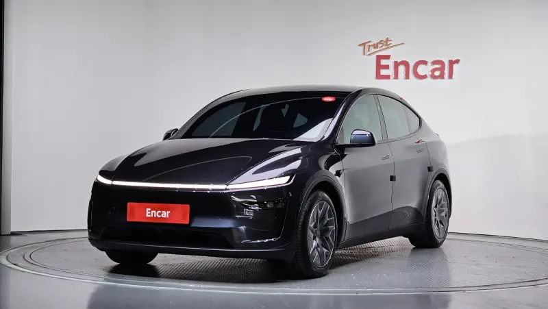 Tesla Model Y — фото