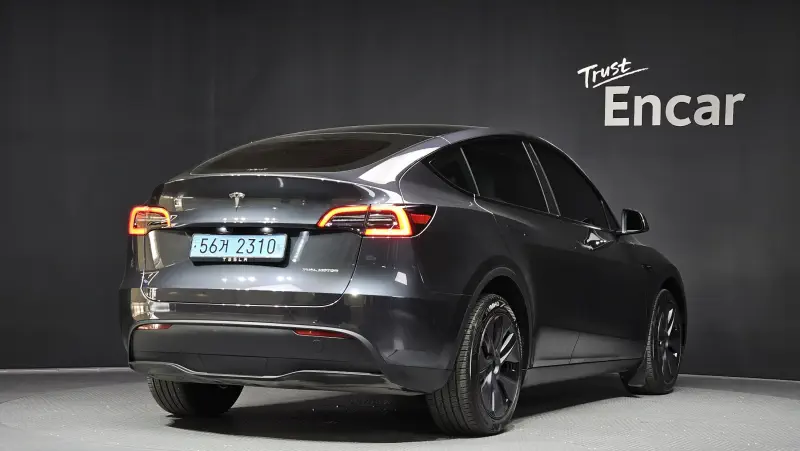 Tesla Model Y — фото 2