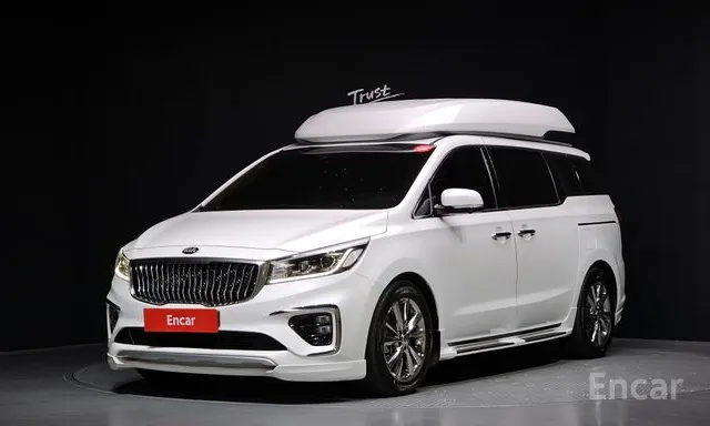 Kia The New Carnival 9 -seater high limousine — фото
