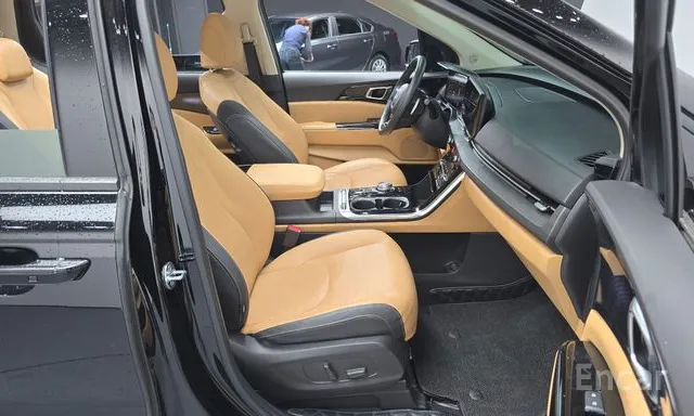 Kia Carnival 4th generation 9 -seater signature — фото 11