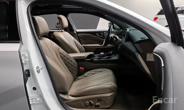 Kia K8 Hybrid Signature — фото 11