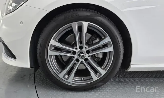 Mercedes-Benz E-Class W213 E250 avant -garde — фото 5