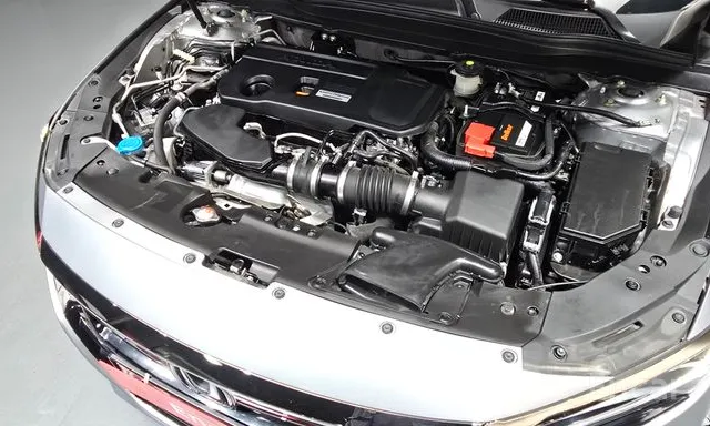 Honda Accord 10th generation 2.0 Turbo Sports — фото 6