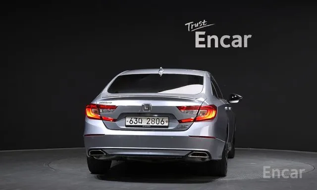 Honda Accord 10th generation 2.0 Turbo Sports — фото 4