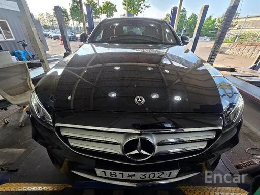 Mercedes-Benz E-Class W213 E300 AMG Line — фото