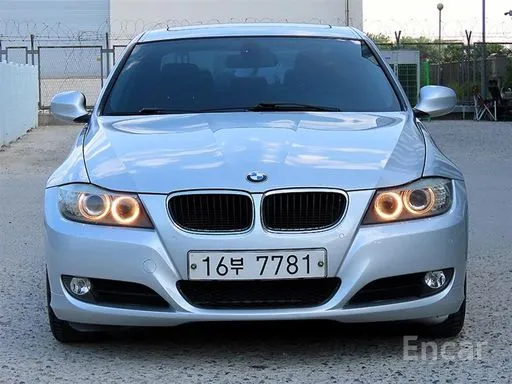 BMW · 3 Series (E90) · 320i sedan · 2011 г. — фото