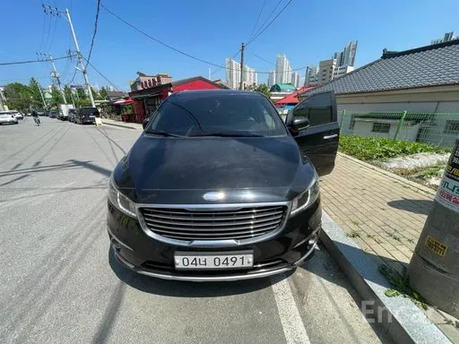 Kia · All New Carnival · 9 -seater luxury · 2016 г. — фото