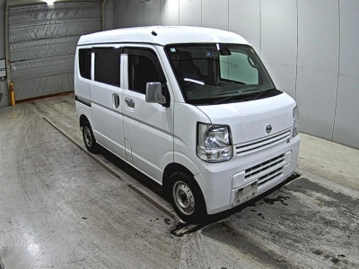 NISSAN NV100 CLIPPER — фото
