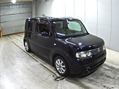 NISSAN CUBE — фото